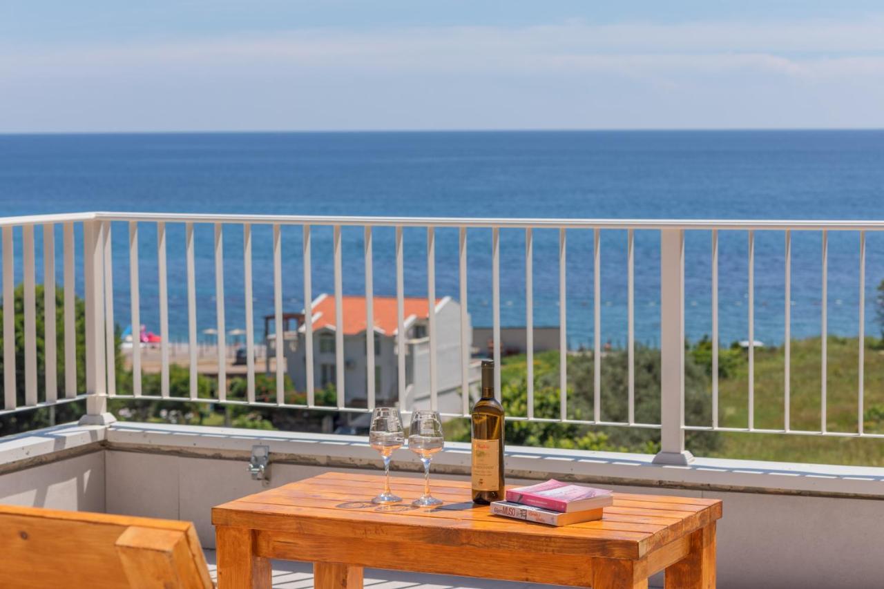 Apartments Bonazza Петровац Экстерьер фото